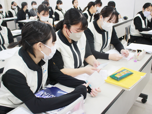 １年生へ接客のポイント説明！